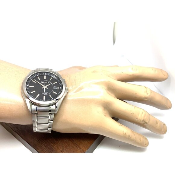 Seiko Men's Watch SKA523 Kinetic Black Dial Date Silver Stainless Steel 40mm - Picture 5 of 14